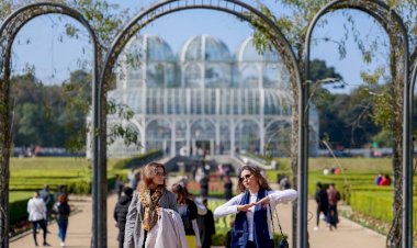 Previsão do tempo indica sol e calor em Curitiba neste sábado